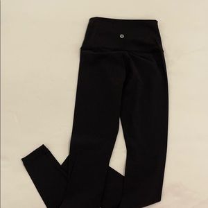 Black Lululemon leggings